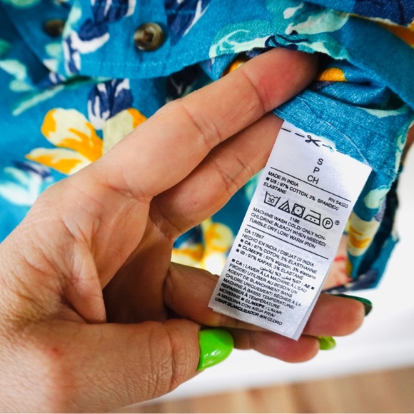 HAWAIIAN LUAU BUTTON DOWN TSHIRT - Picture 4 of 5